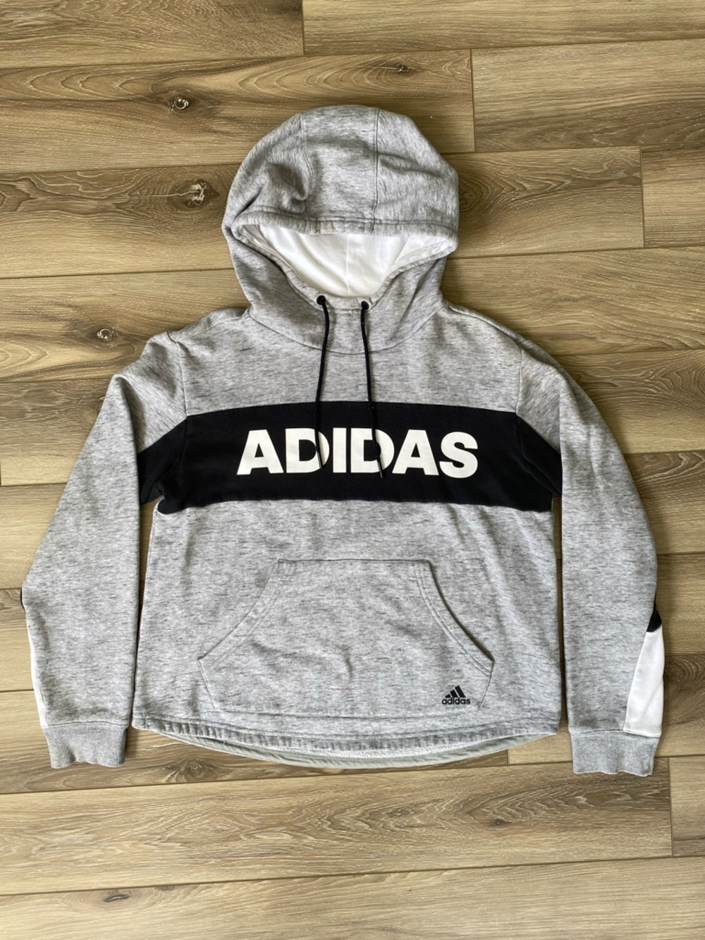 Adidas Gray/Black Spell-out Logo Women’s Mock Neck Lightweight Hoodie Size M